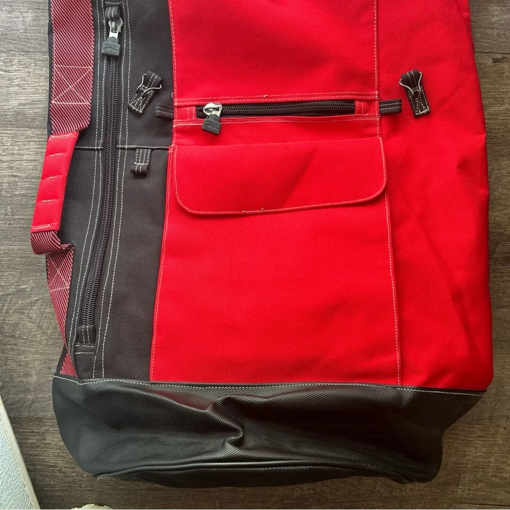 VTG 90s Marlboro UnlimitedDrawstringRed Duffel ShoulderWaterproof Backpack Large